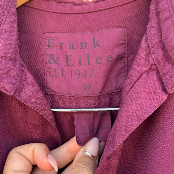 Frank & Eileen Barry Fitted Famous Denim Button Down Shirt XS Dark Purple - Picture 4 of 6